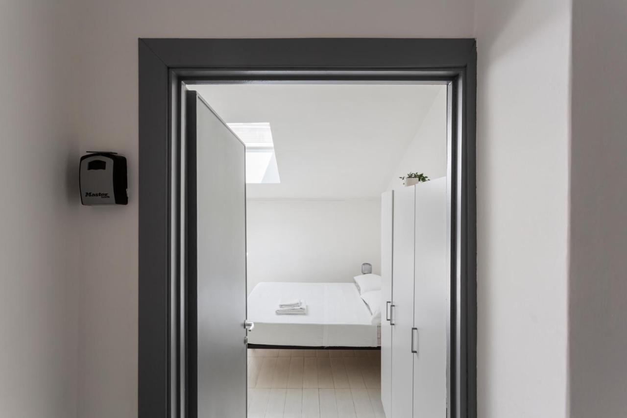 דירות מילאנו Studio Apt - Duomo 6 מראה חיצוני תמונה